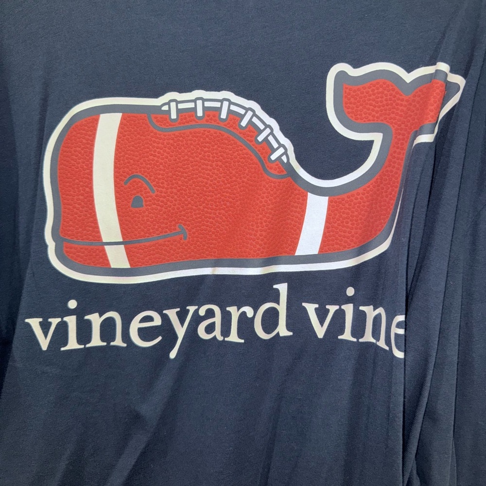 Vineyard Vines Men's Long-Sleeve Pocket Tee - Navy with Red Whale Logo - Picture 3 of 5